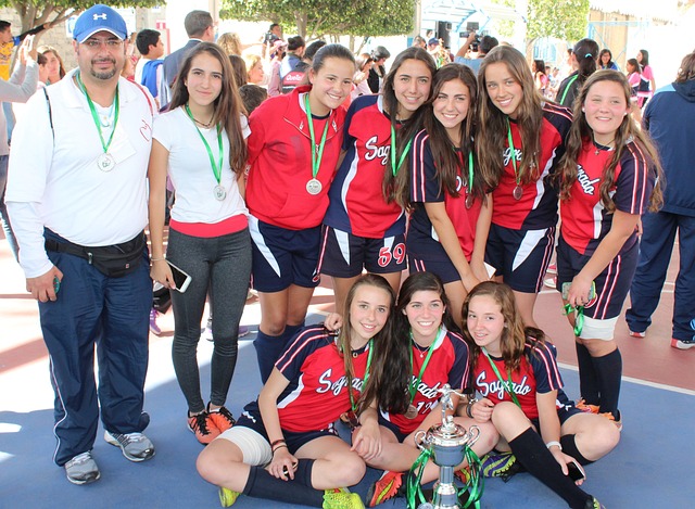 土媒：居莱尔出场75次后，皇马需向费内巴切支付200万欧奖金